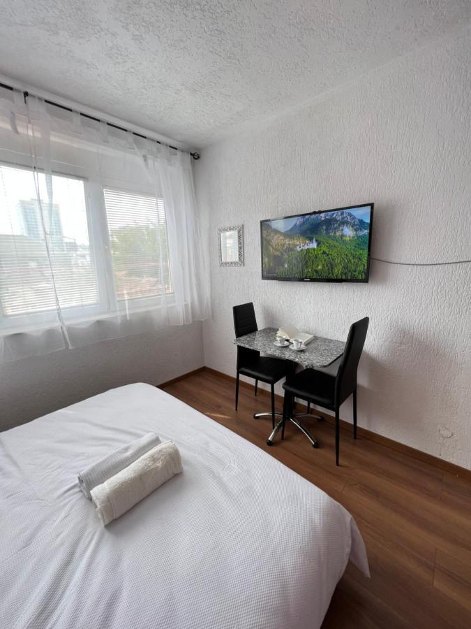 Zogu Apartments - Downtown Prisztina Zewnętrze zdjęcie